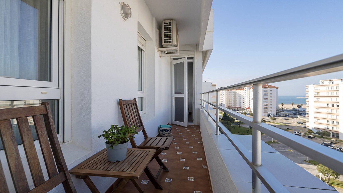 Valdelagrana House | EL TREBOL - Fantastic apartment with communal pool and free WiFi.