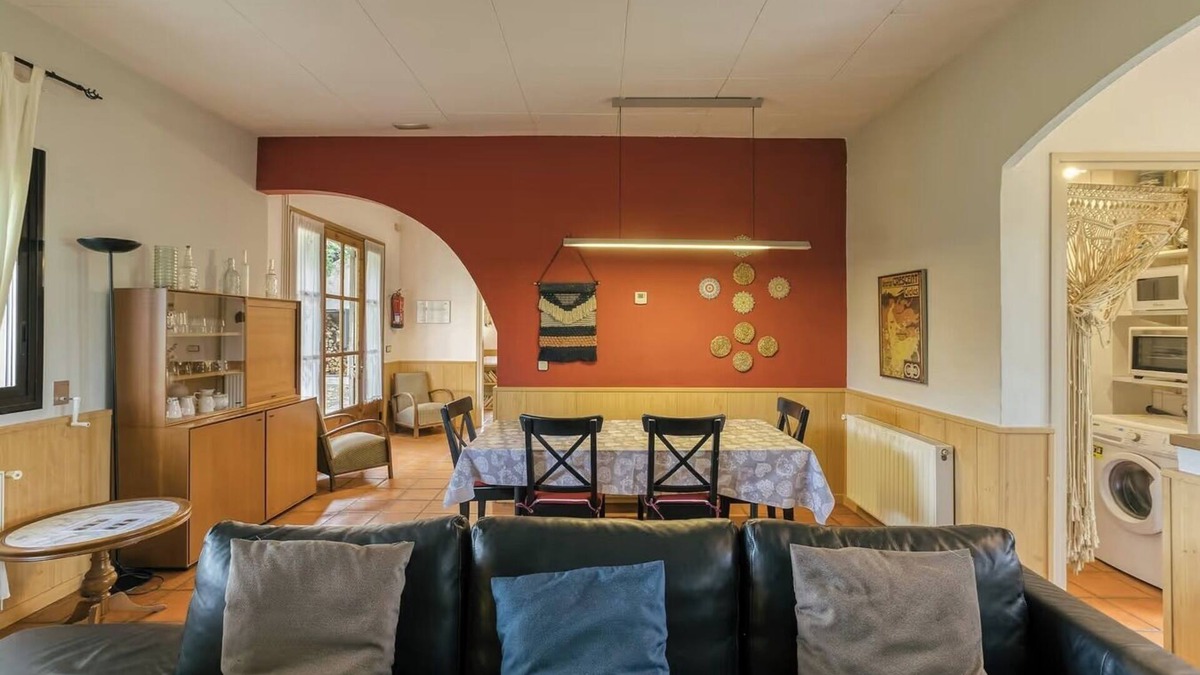 Santa Margarida de Bianya Ski Chalet | El Xalet - Mas Prat rural apartment for 6 people