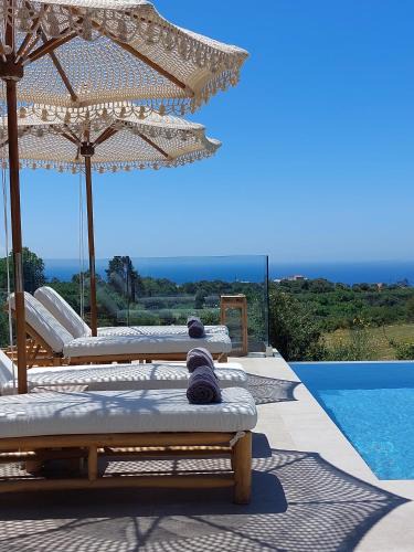 Kourkoumelata Villa | Elaiopetra Kefalonia - Stonehouse Hideaway with pool - Modern Luxury with Serene Sea and Mountain Views