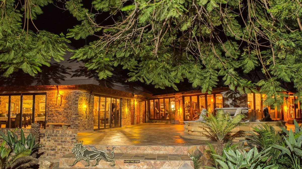 Thorny Bush Game Reserve Cabin | Elandela Private Game Reserve & Luxury Lodge