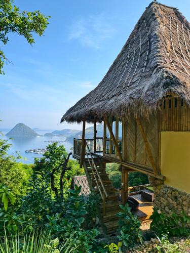 Labuan Bajo Hotel | Elang Hillside Bamboo Villas