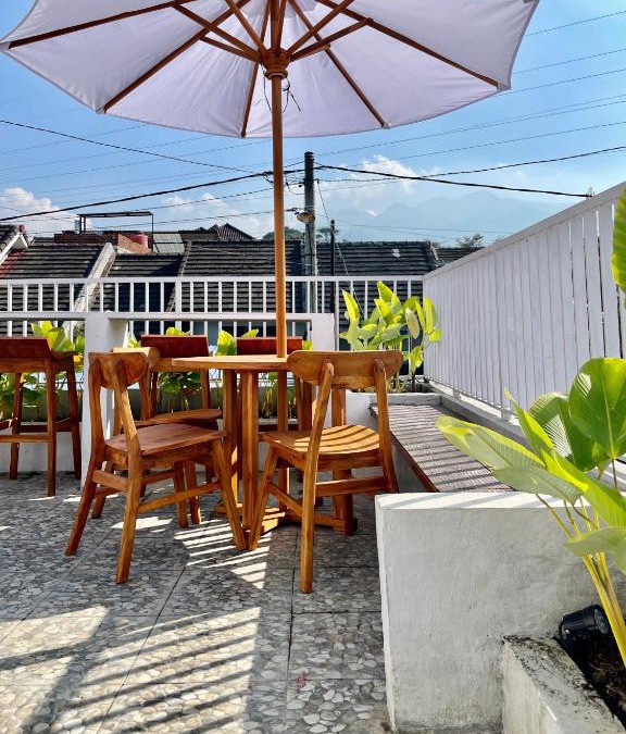Dinoyo Villa | ElBanna FAmily Home syariah 5BR