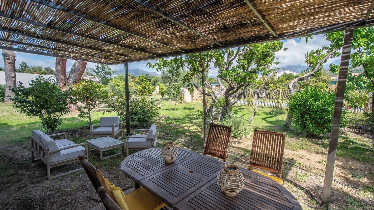 Calenzana Condo | Elda : appart rez de jardin et piscine chauffée à 7 min de Calvi et plages