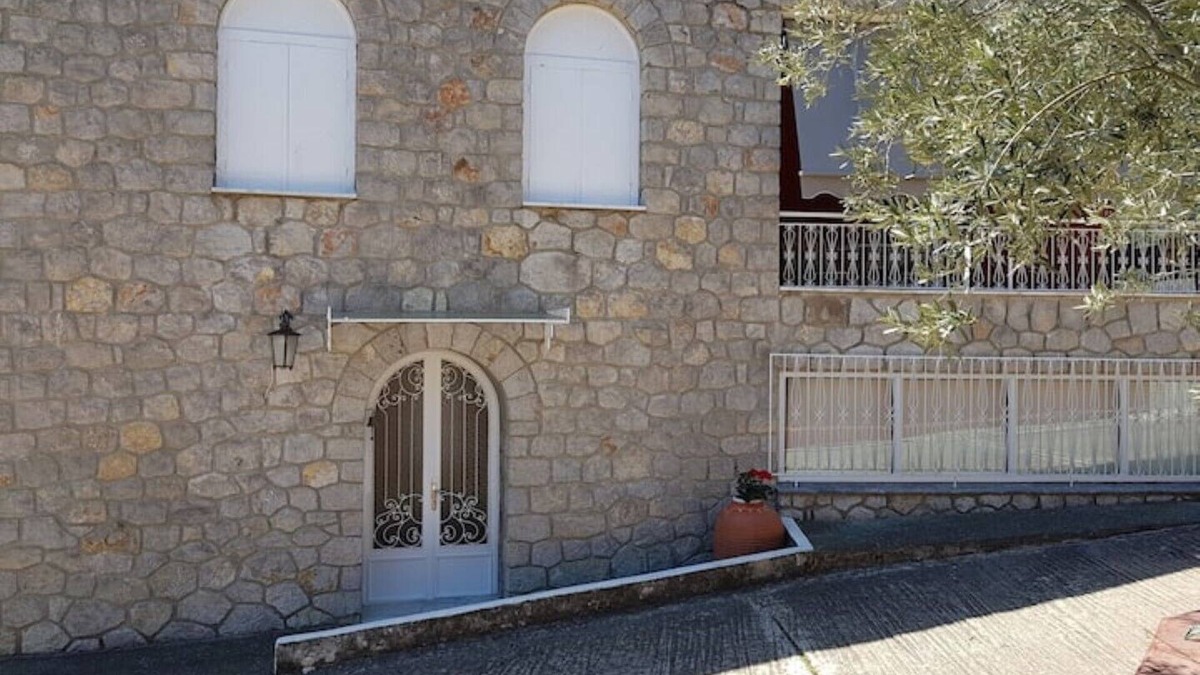 Tolo House | Elea House