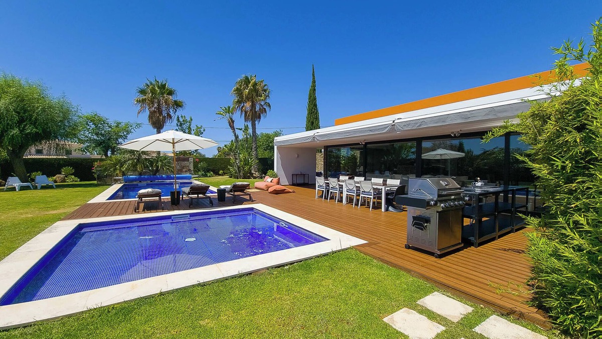 Alcalar Villa | Elected one of the hottest villas for families by The Sunday Times