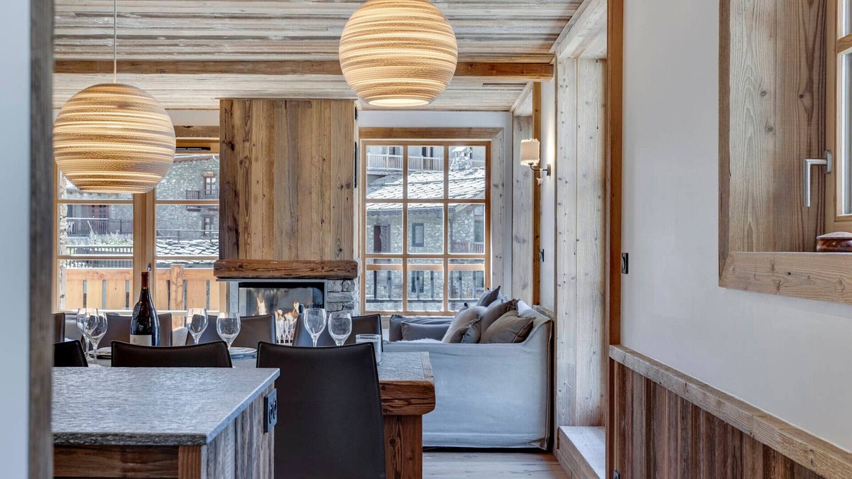 Le Fornet Apartment | Elegance and Comfort at Fornet: Spacious 4-Bedroom Apartment with Modern Amenities