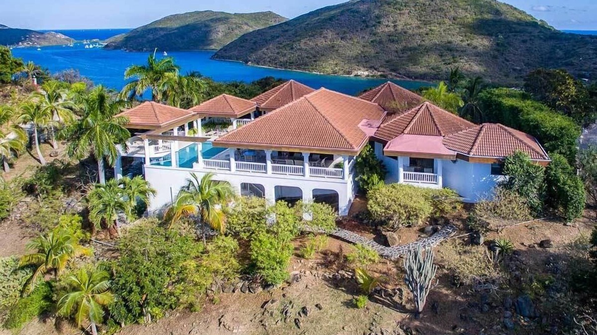 Virgin Gorda Villa | Elegance and Island Charm Greet You At This Beautiful Rental Villa