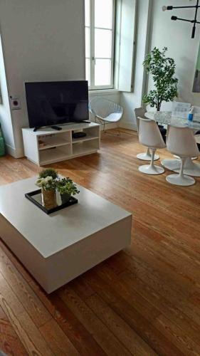 Chiado Apartment | Elegance @ Chiado by Upperground