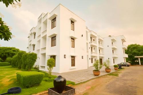 Vrindavan Hotel | Elegance Resort