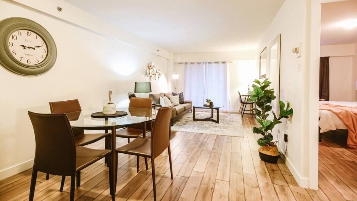 Saskatoon Downtown Apartment | ~ Elegant 1 Bedroom Condo ~