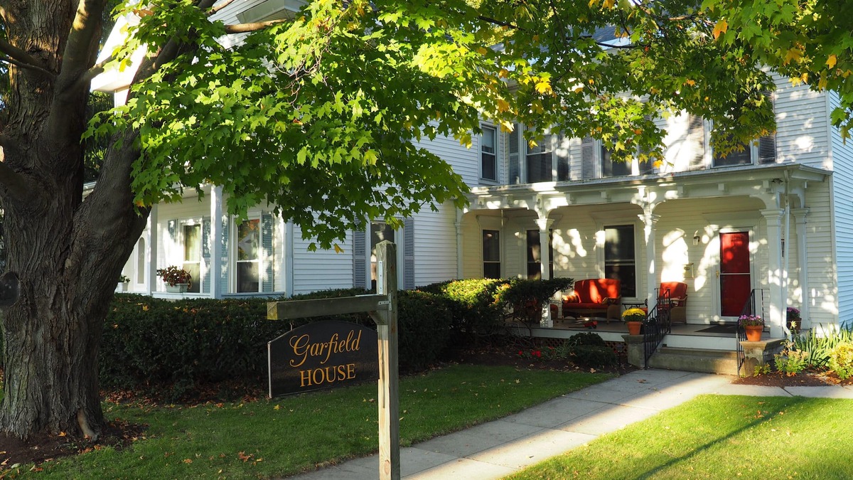 Lee Apartment | Elegant 19th Century New England Newly Renovated 1BR Vacation Rental
