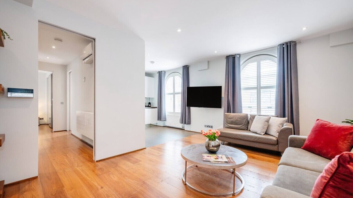 Queen's Gate Apartment | Elegant 2 Bedroom in South Kensington