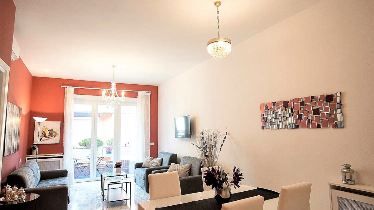 Quartiere XIII Aurelio Apartment | Elegant 2 bedrooms and 2 bathrooms apartment near the Vatican