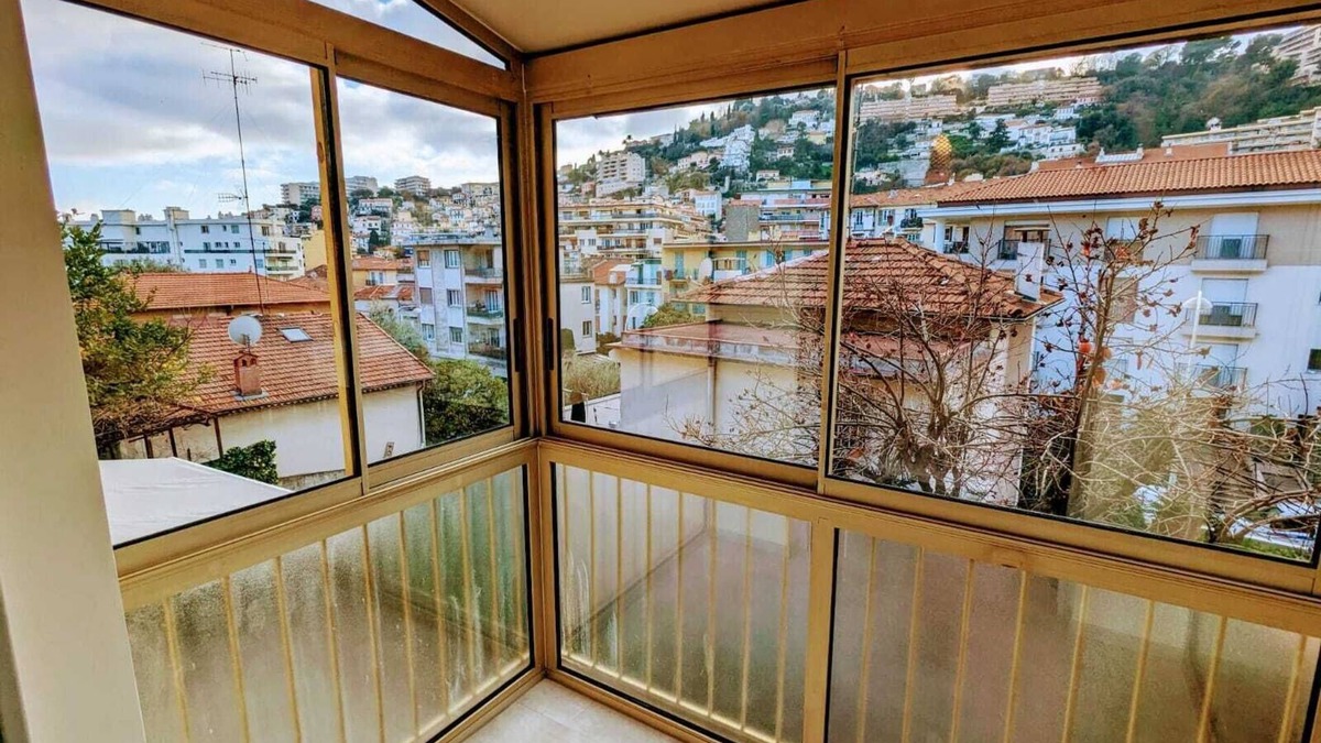 Saint-Sylvestre Apartment | elegant 2 bedrooms apartment with outdoor spaces and free parking