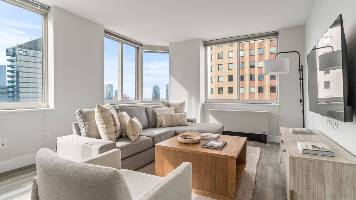 Central New York City Apartment | Elegant 2bed 2bath apt