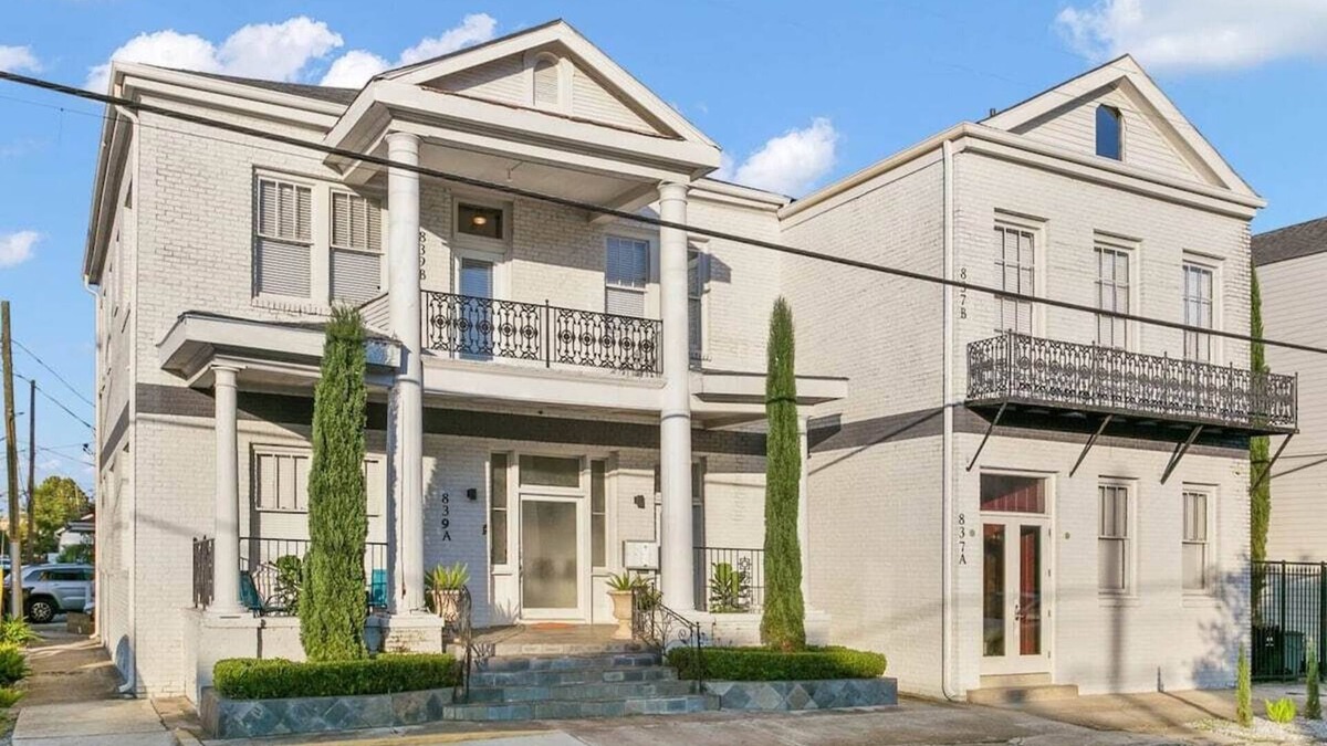 Saint Thomas Development Apartment | Elegant 2BR | Garden District | Historic Luxury