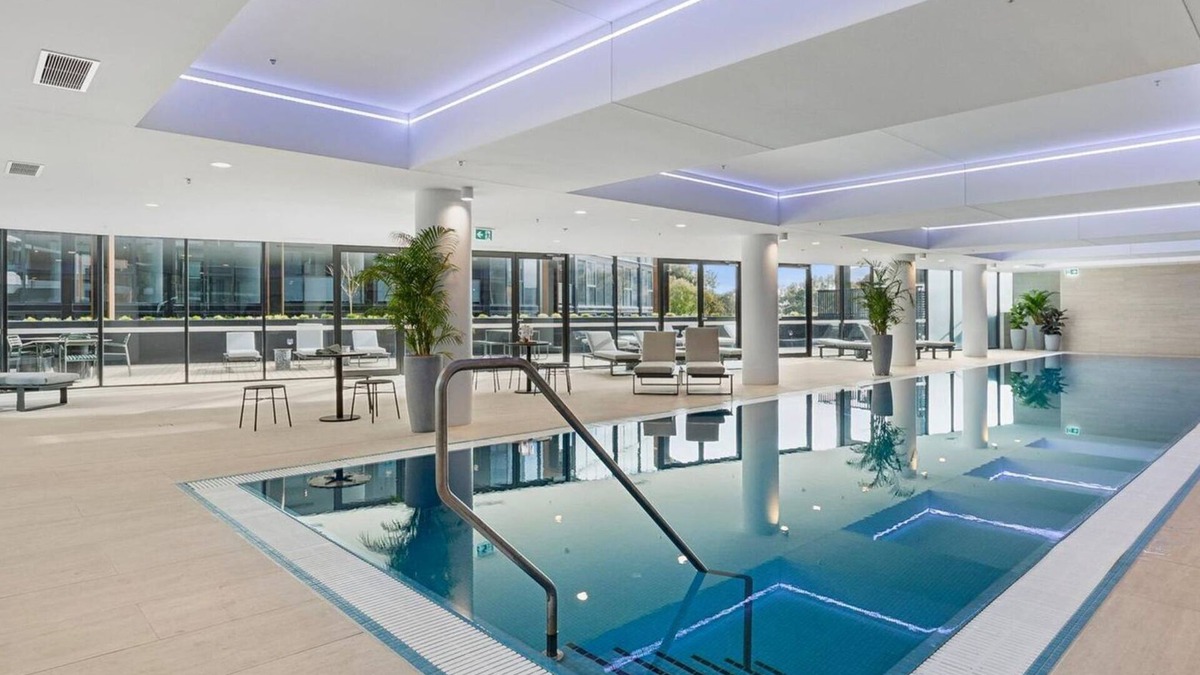Phillip Apartment | Elegant 2BR Stay with Gym, Cinema & Pool in ACT