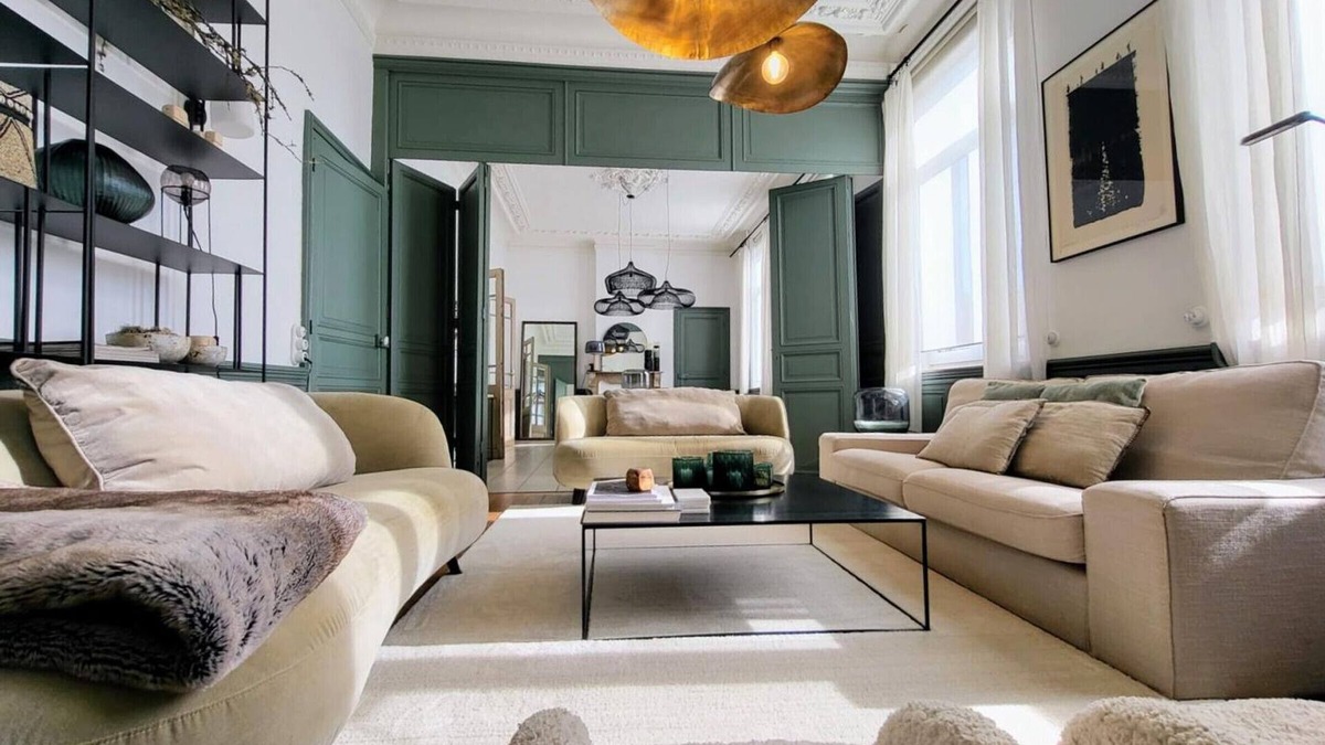 Abscon Cottage | Elegant 300m² Townhouse w/Spacious Garden, Modern Amenities, Close to Nature & Attractions