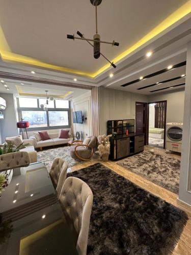 Sidi Jabir Apartment | Elegant 3BR Seaview Apartment
