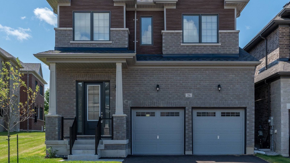 Springwater House | Elegant 5BR Estate: Minutes to Golf, Ski &Waterfront