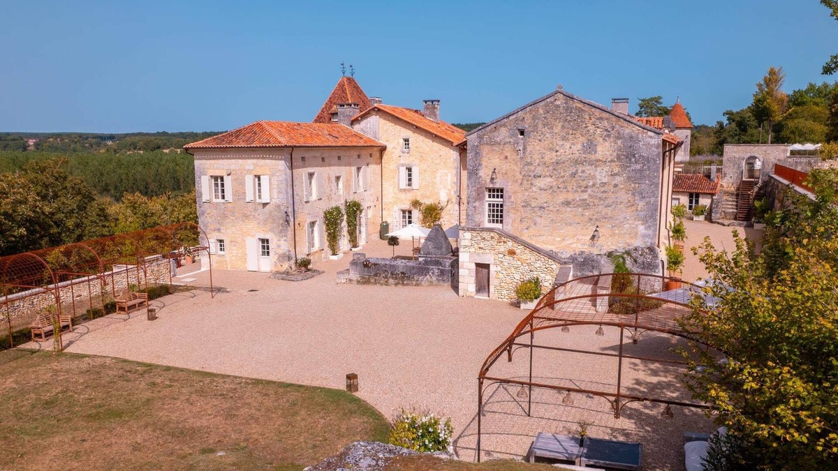 Vieux-Mareuil Villa | Elegant 9BR Chateau Overlooking Valley And Woods