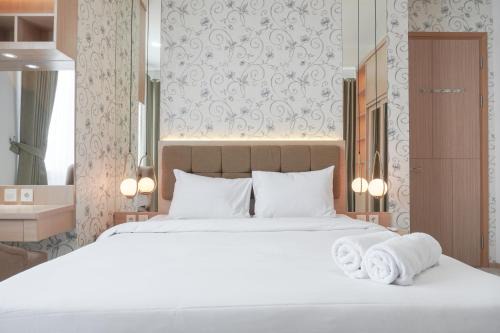 Mampang Prapatan Apartment | Elegant and Comfort Living 2BR at Samara Suites Apartment By Travelio