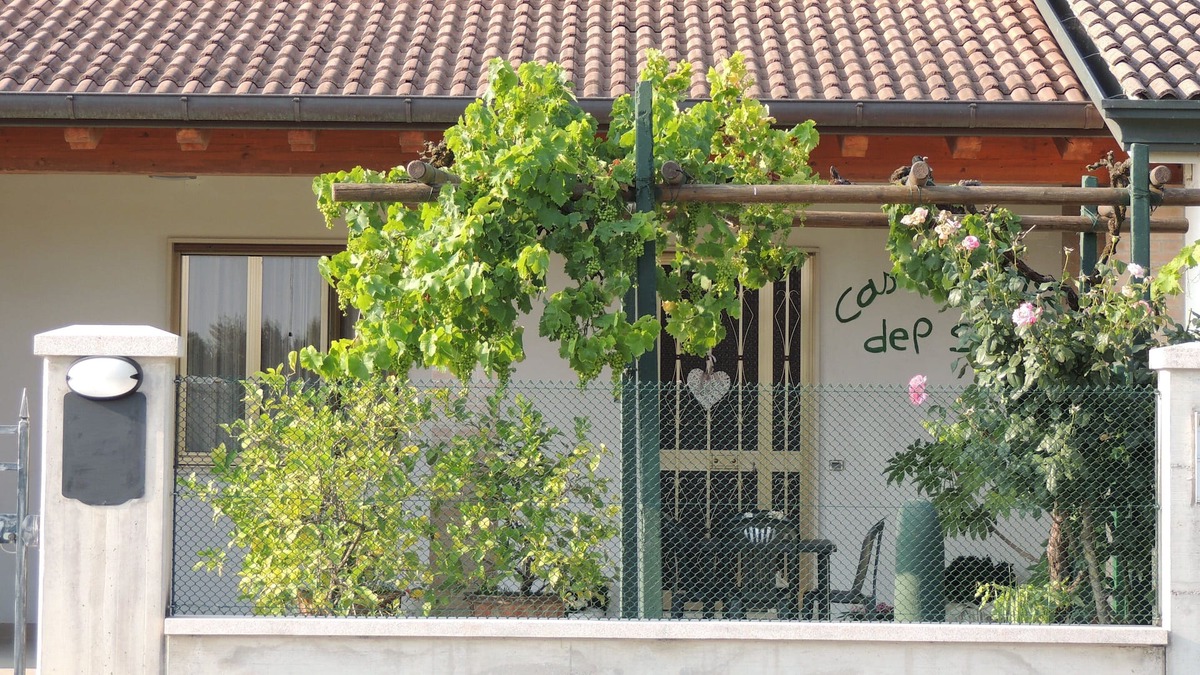 Santa Maria di Sala House | Elegant AND Quiet Single House: Holiday House OF THE SUN - Near Venice !!