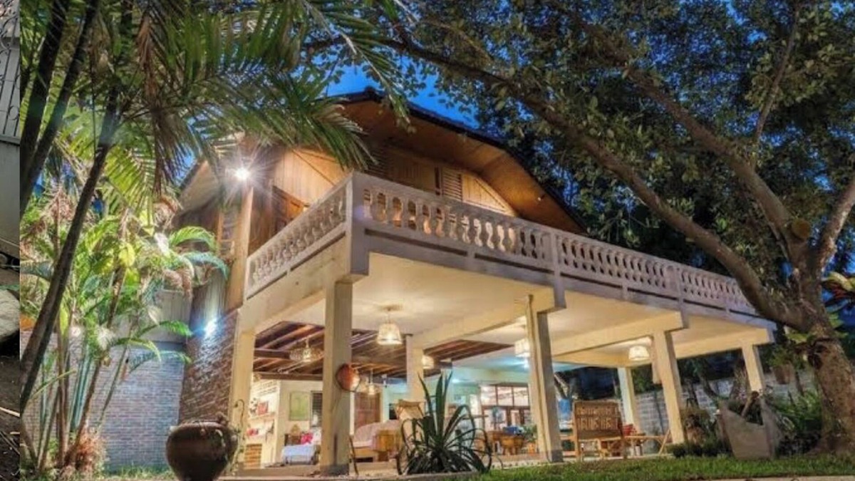 Chang Phueak Villa | Elegant and Spacious Villa- Relaxation and comfort in a prime location.