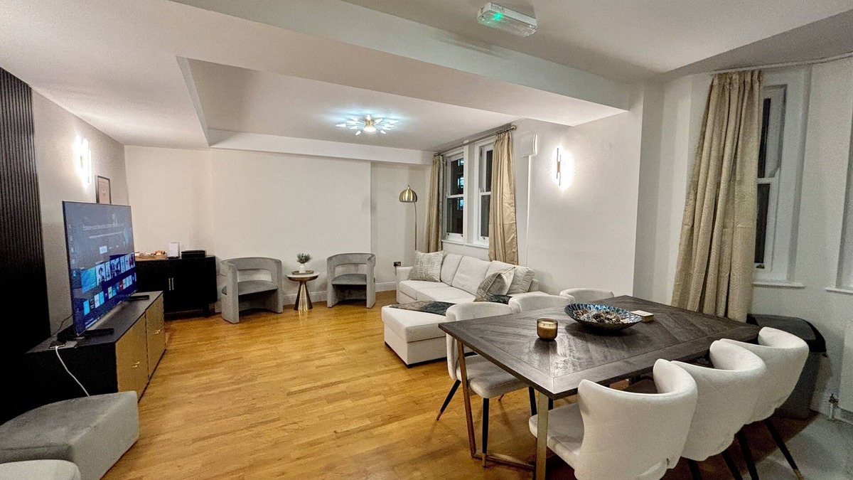 Farringdon Apartment | Elegant Apartment Central London Holborn