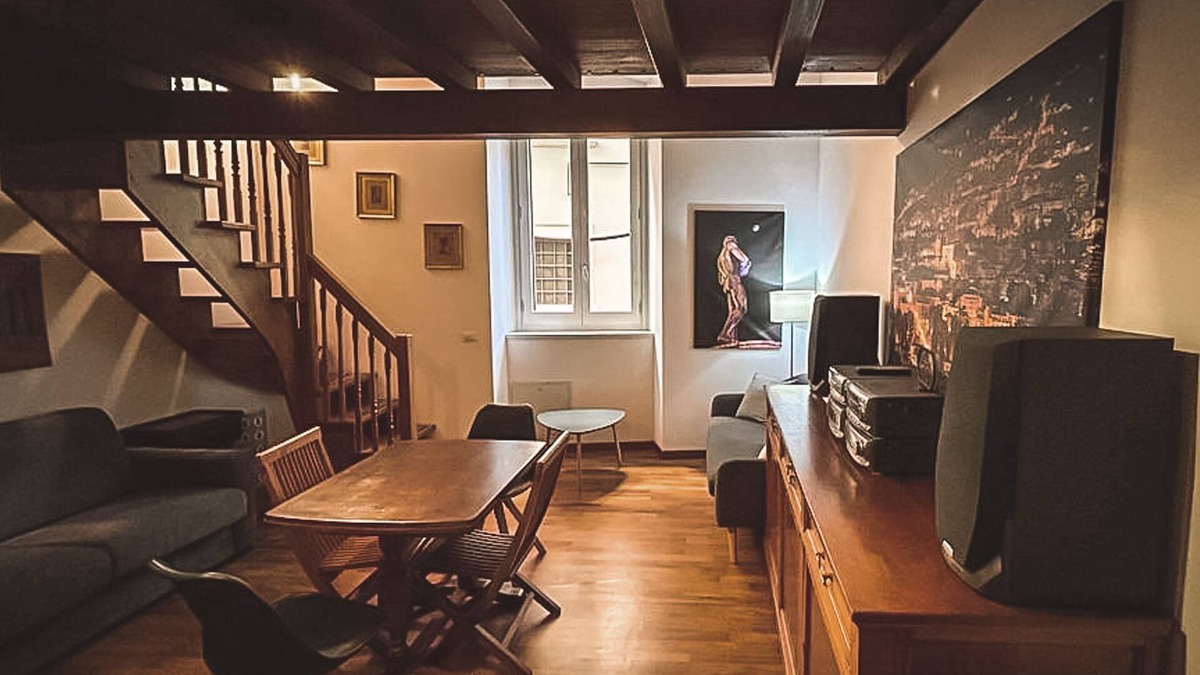 L'Aquila Apartment | Elegant apartment in historic center