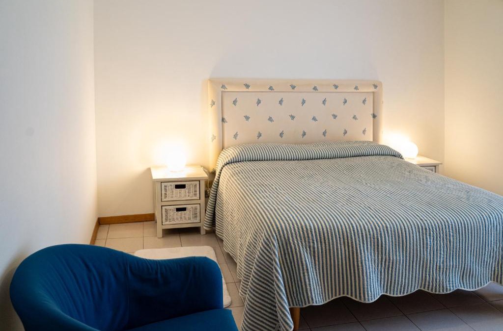 Capo Mulini Apartment | Elegant apartment in residence with pool