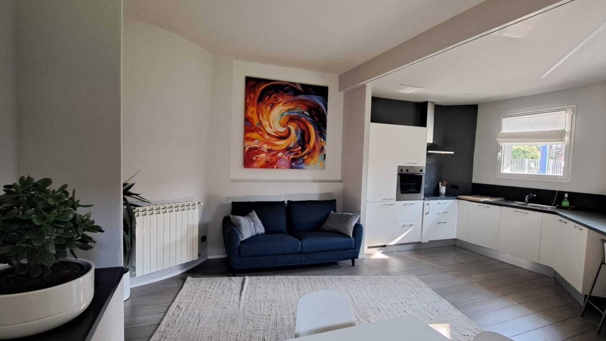 Castellanza House | Elegant apartment near Milan-- Rho --Lake Maggiore Como --Lecco-Airport Malpensa