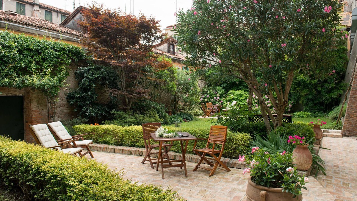 Santa Croce Apartment | Elegant apartment with garden in S.Croce, Venice
