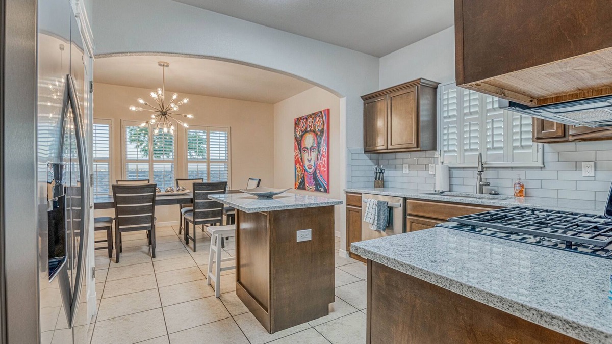 El Paso House | Elegant Art Deco Home designed with you in mind