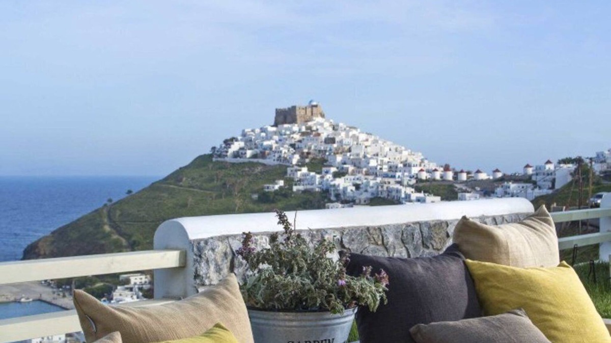 Astypalaia Villa | Elegant Astypalaia Villa | Villa Bianca | 2 Bedrooms | Hot Tub & Beautiful Sea.
