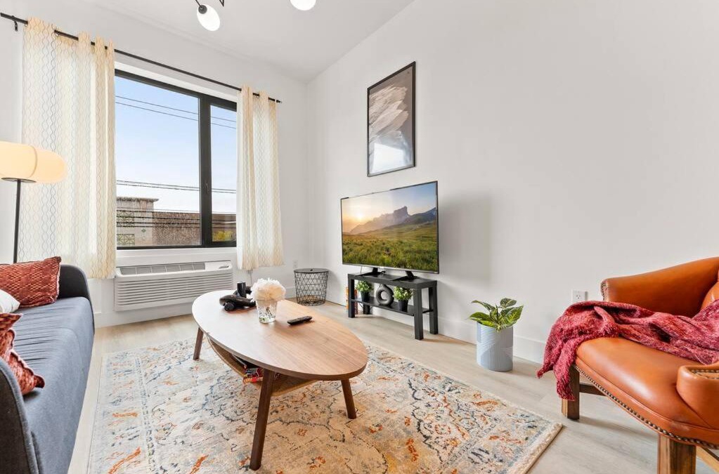 Elizabeth Apartment | Elegant Bd,EWR AIRPT,Nyc, Free Pkng, Prudential CNTR, American Dream Mall