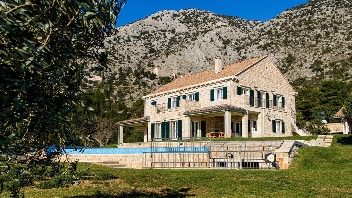 Murvica Villa | Elegant Brac Villa | 4 Bedrooms | Villa.