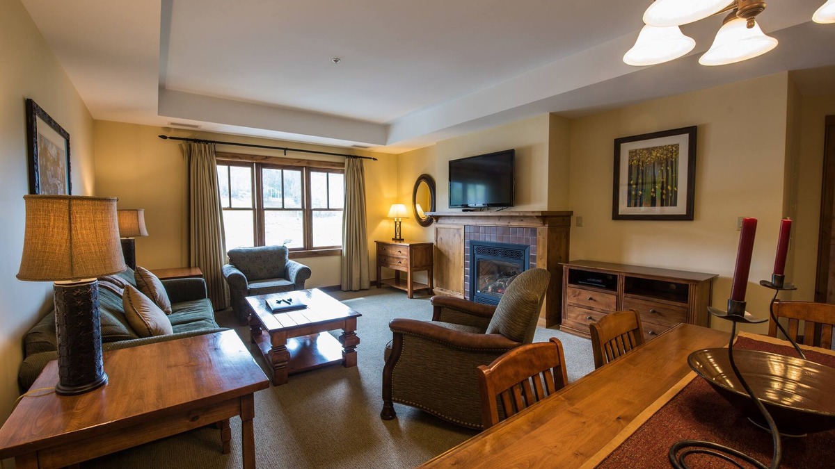 Crested Butte Cabin | Elegant + Bright Suite | Fireplace & Pool Access
