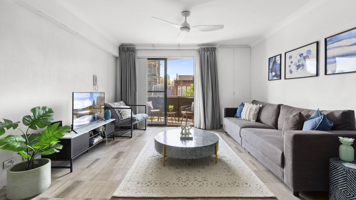 Redfern Apartment | Elegant City Retreat Close to Sydney’s CBD