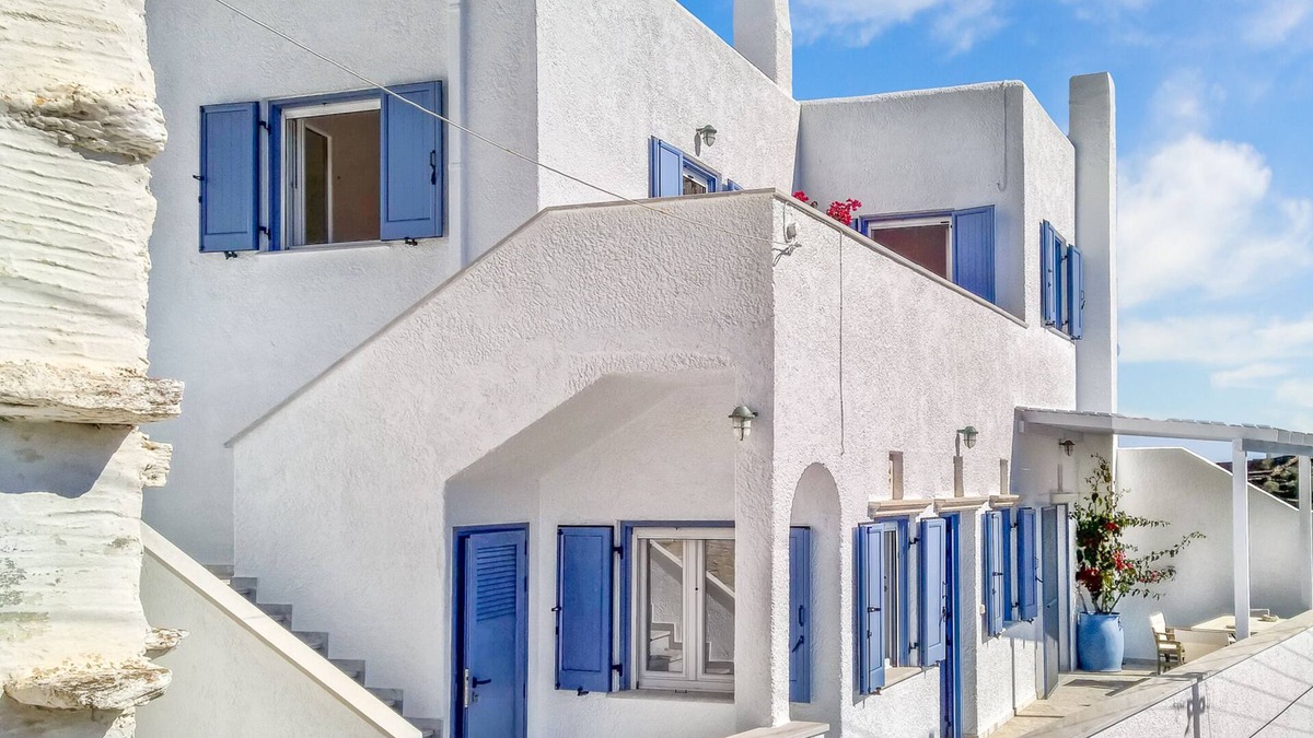 Megas Yialos-Nites Villa | Elegant Cycladic Marble Residence In A Picturesque Village