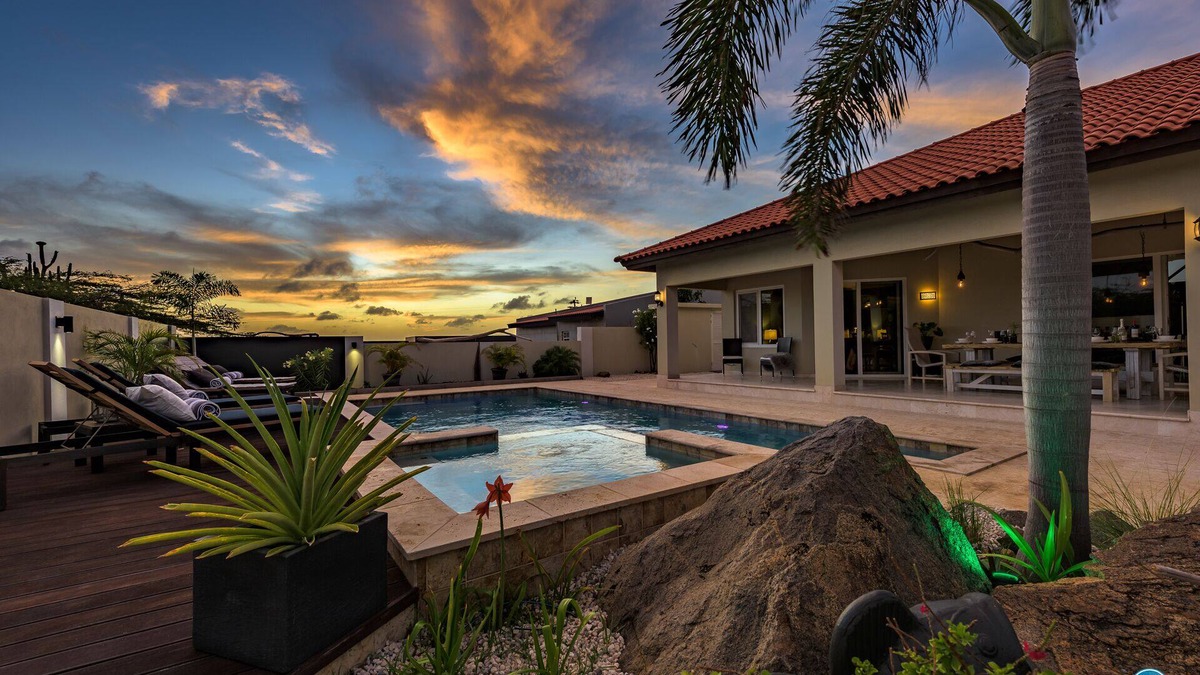 Alto Vista Villa | ELEGANT DREAM VILLA - 5 minutes from Palm Beach