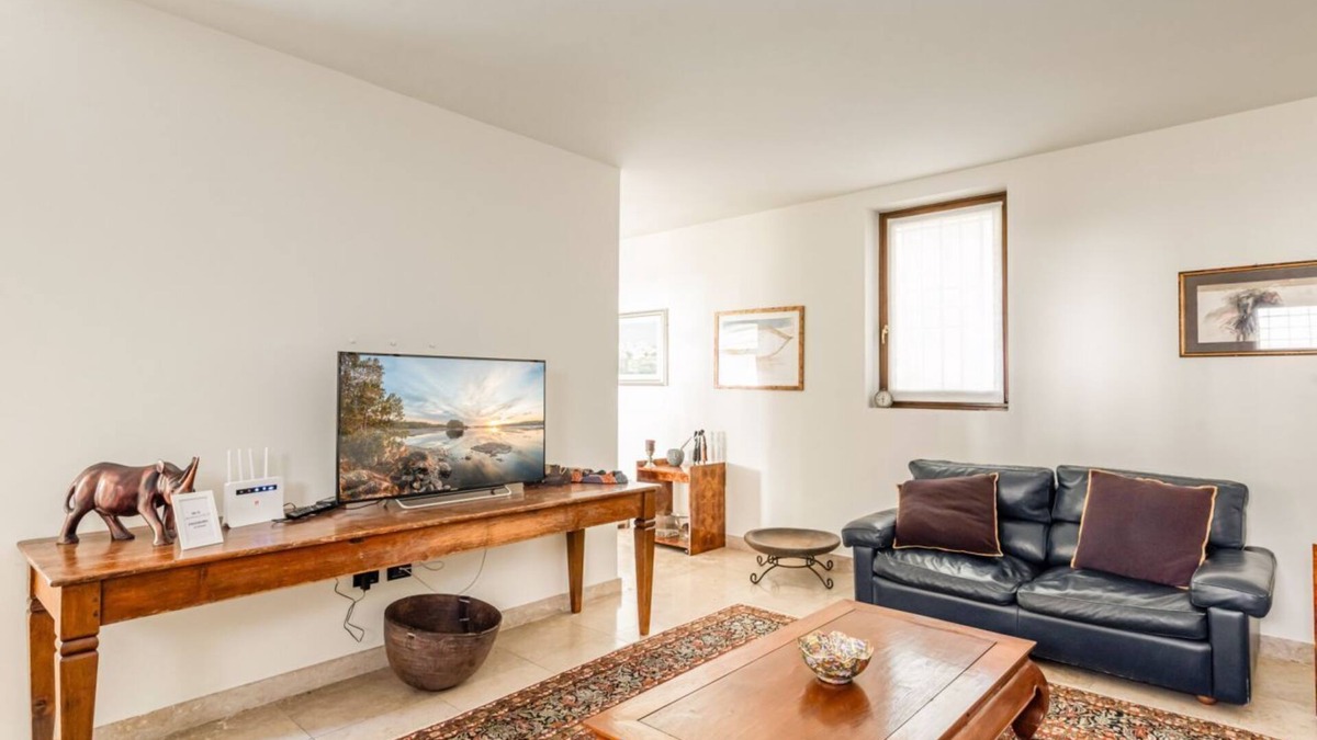 Sant'Agostino Apartment | Elegant Duplex Scuderia Villa Molin