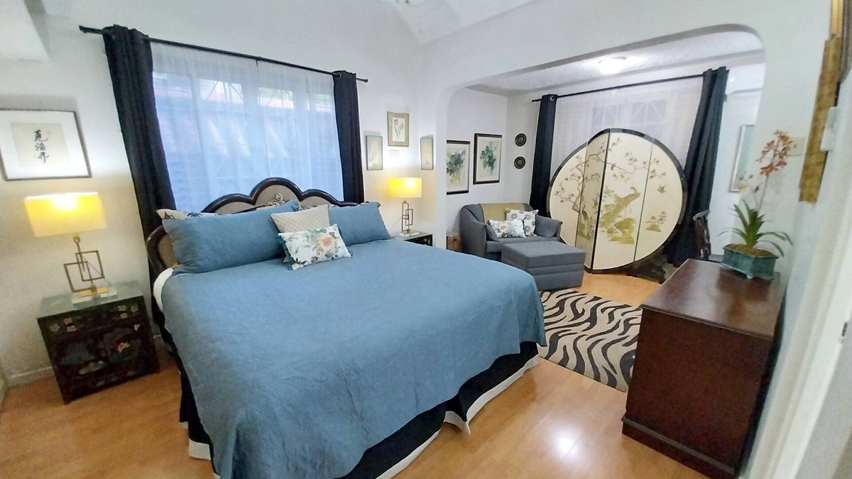 Constant Spring House | Elegant & Eclectic Kingston Home