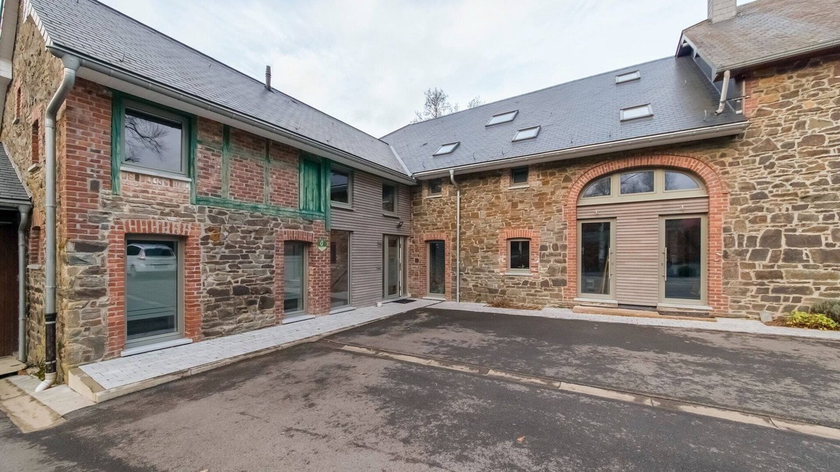 Walk House | Elegant Escape in Waimes