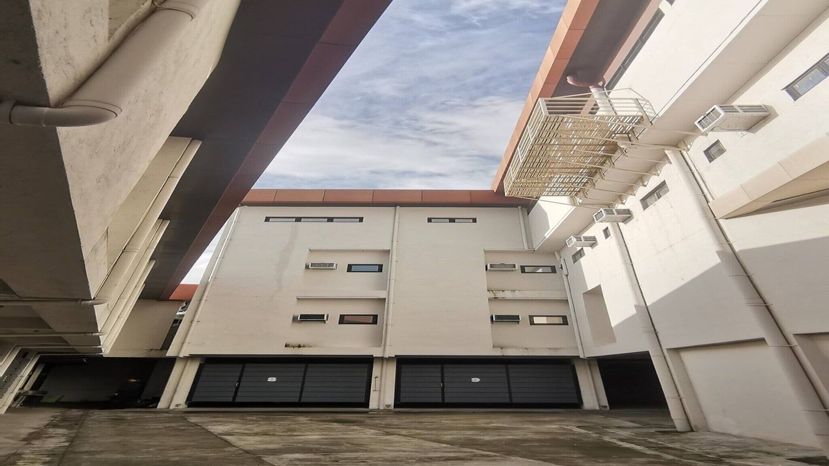 Angeles City House | Elegant Family Suite Near Clark Airport Pampanga