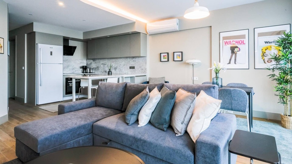 Kabatas Apartment | Elegant Flat 3 min to Cihangir in Taksim
