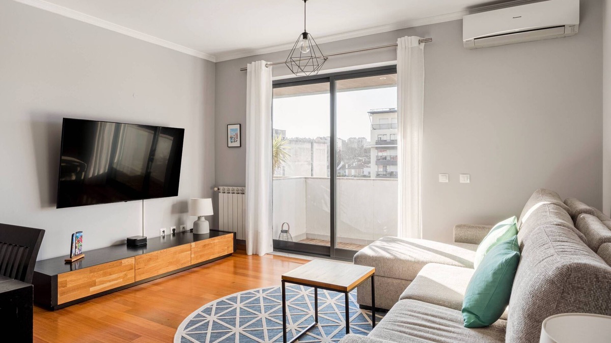 Benfica Apartment | Elegant Flat in Benfica - 10 min to City Center