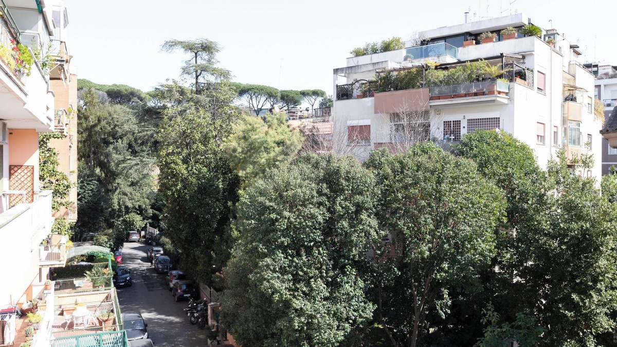 Quartiere XV Della Vittoria Apartment | Elegant Flat in Ponte Milvio