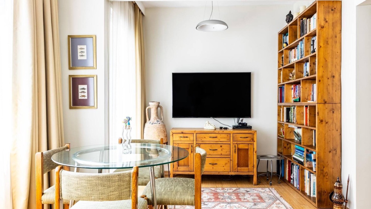 Kabatas Apartment | Elegant Flat w Terrace 15 min to Galata Tower