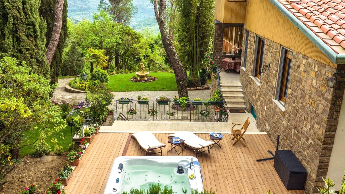 Fiesole Villa | Elegant Florence Villa: Spa & Panoramic Views with Gym, Jacuzzi and Gardens